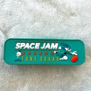 WARNER BROTHERS LOONEY TUNES Squad SPACE JAM A New Legacy green pencils holder